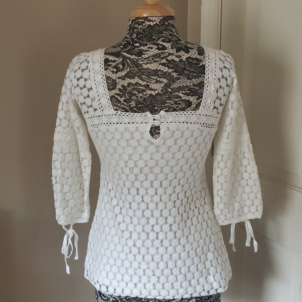 Solitaire white eyelet top, size S - Picture 4 of 4